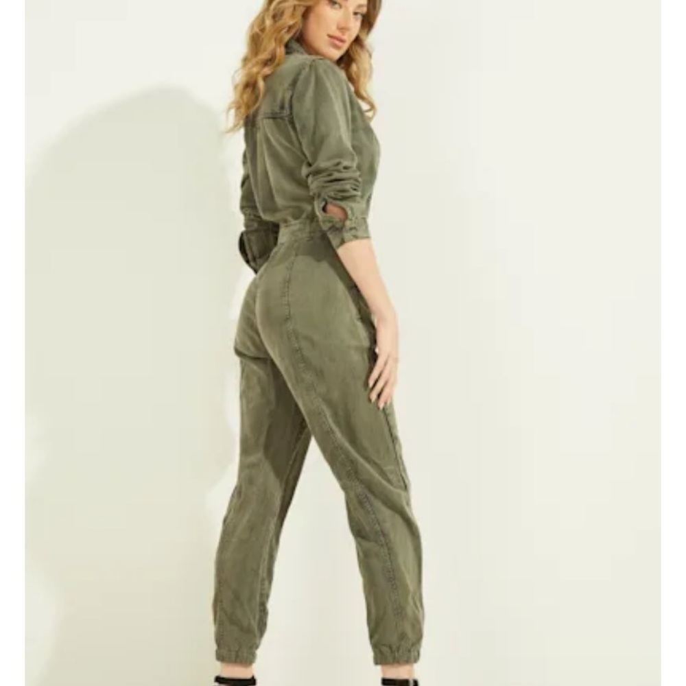 New GUESS Neva Jumpsuit SZ L - Picture 3 of 7